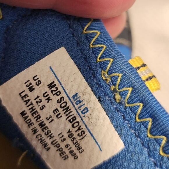 Boys Outdoor Shoes Versatile Walking, Hiking, Water &‎ More Never Worn - Picture 3 of 8